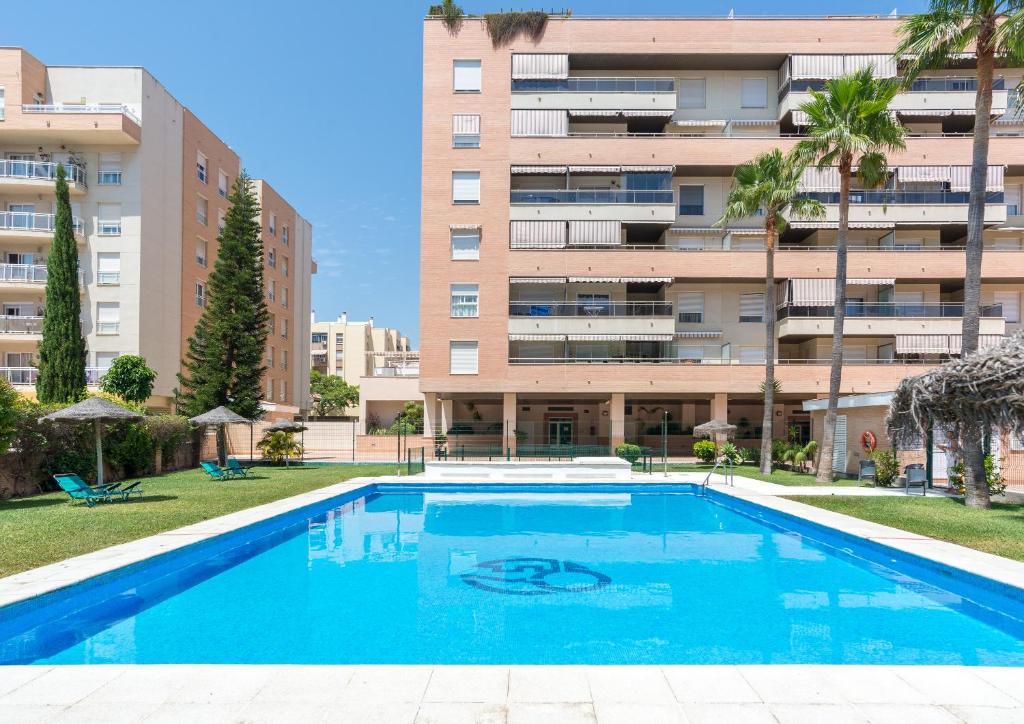 El Sol de Poniente: a 1 minuto de la playa, piscina, parking ...