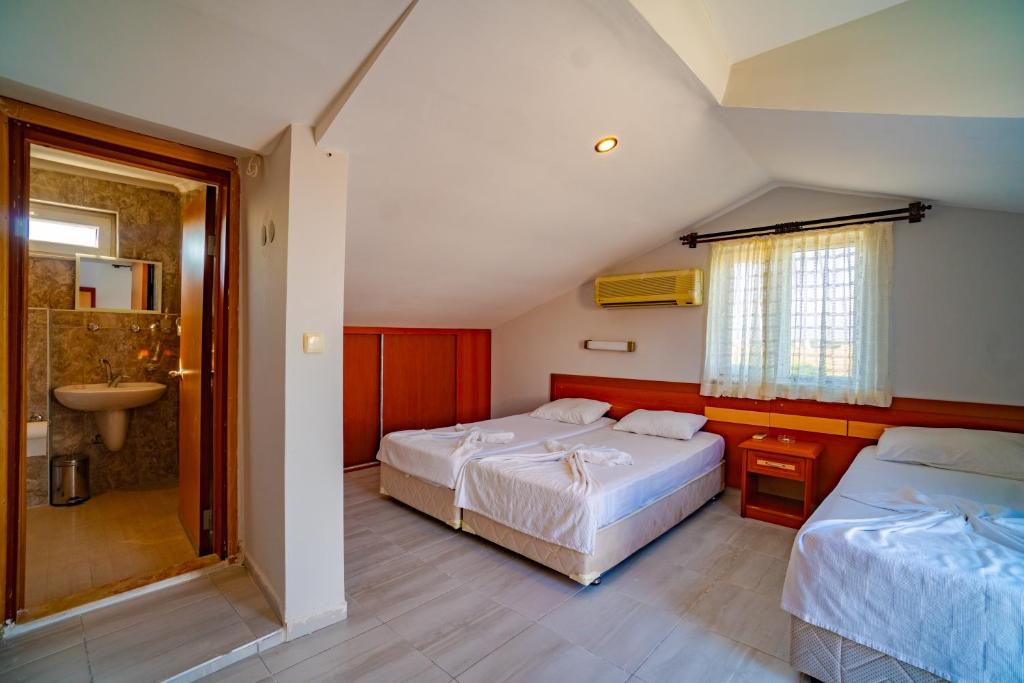 Belek Akropolis Medusa Otel - Quarto Triplo