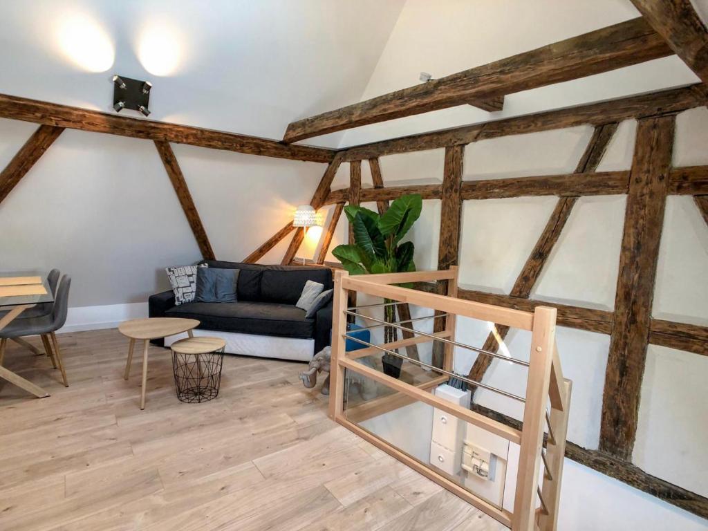 Beauty & The Beast - Old Town Cosy Apartments – photo 23