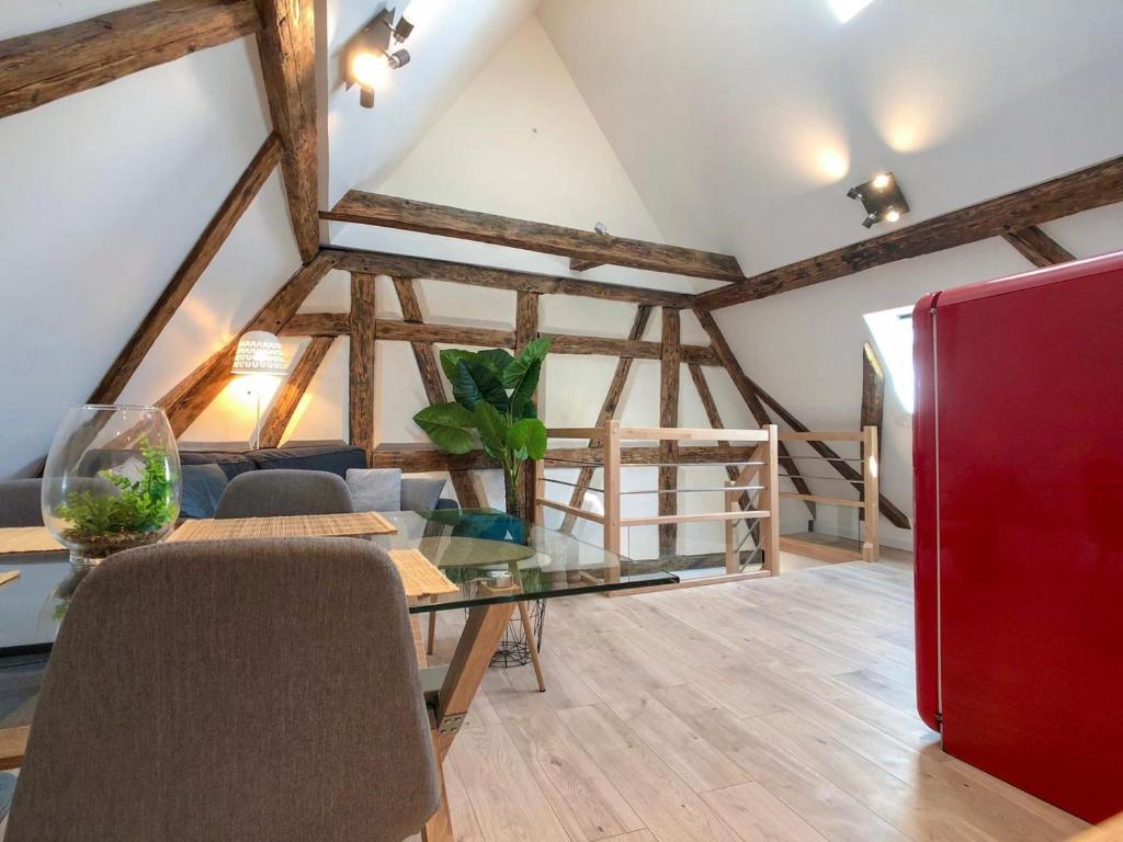 Beauty & The Beast - Old Town Cosy Apartments – photo 56