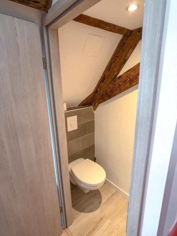 Beauty & The Beast - Old Town Cosy Apartments – photo 41