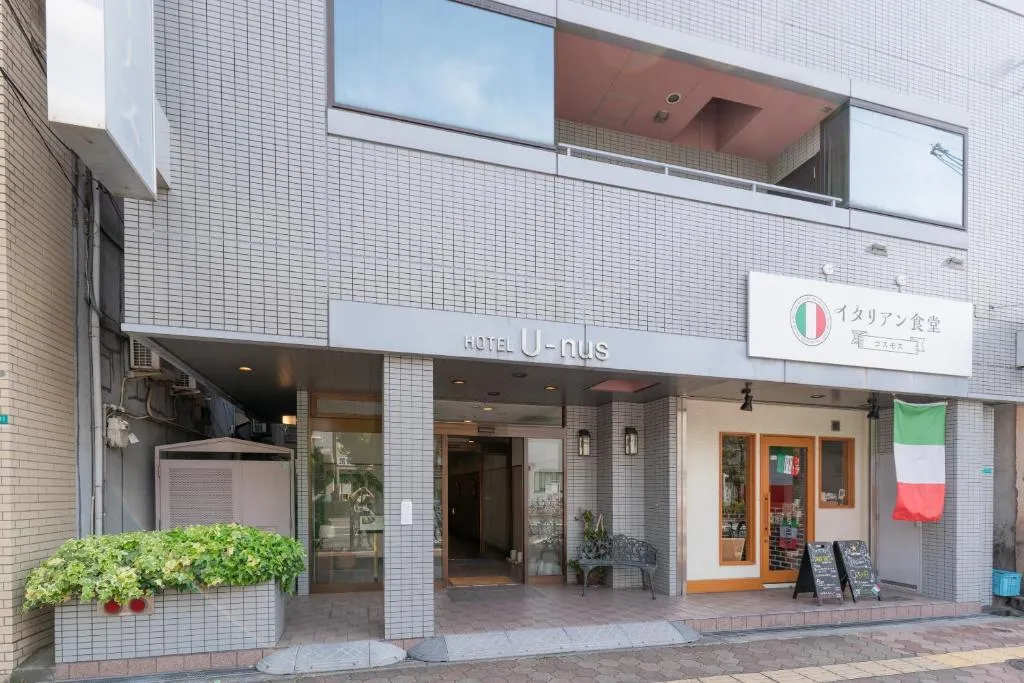 Hotel U-nus, Osaka, Japonia