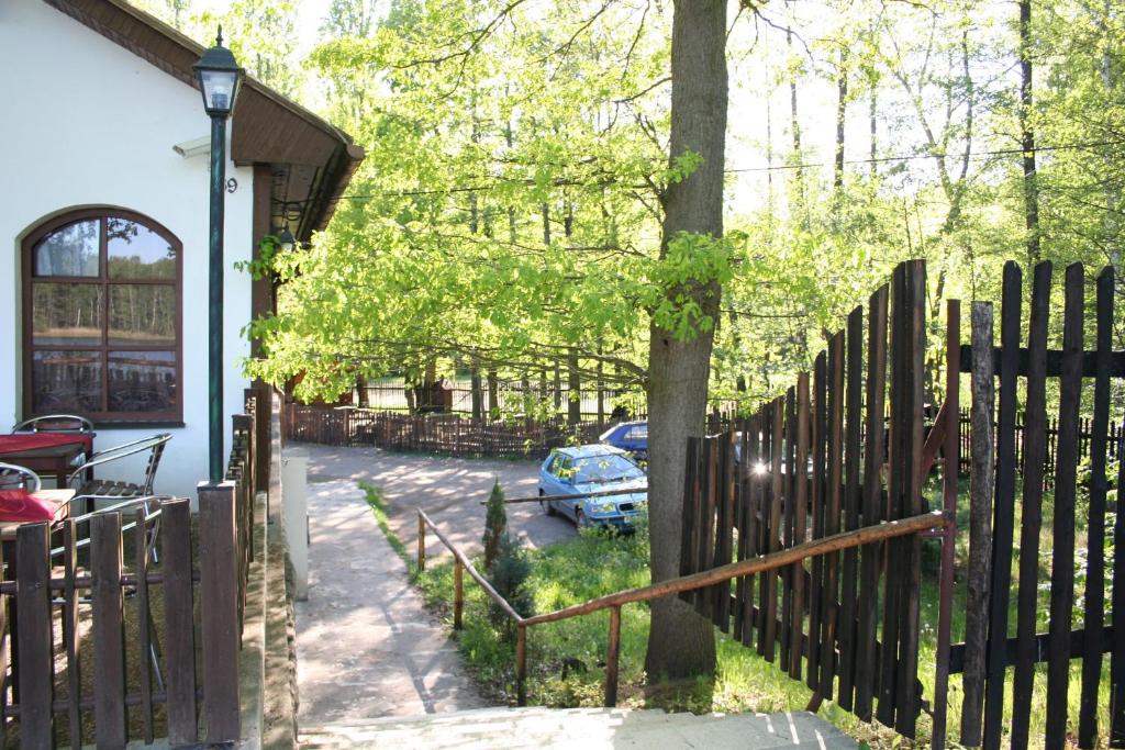 Taman di luar Lovecký hotel Jívák