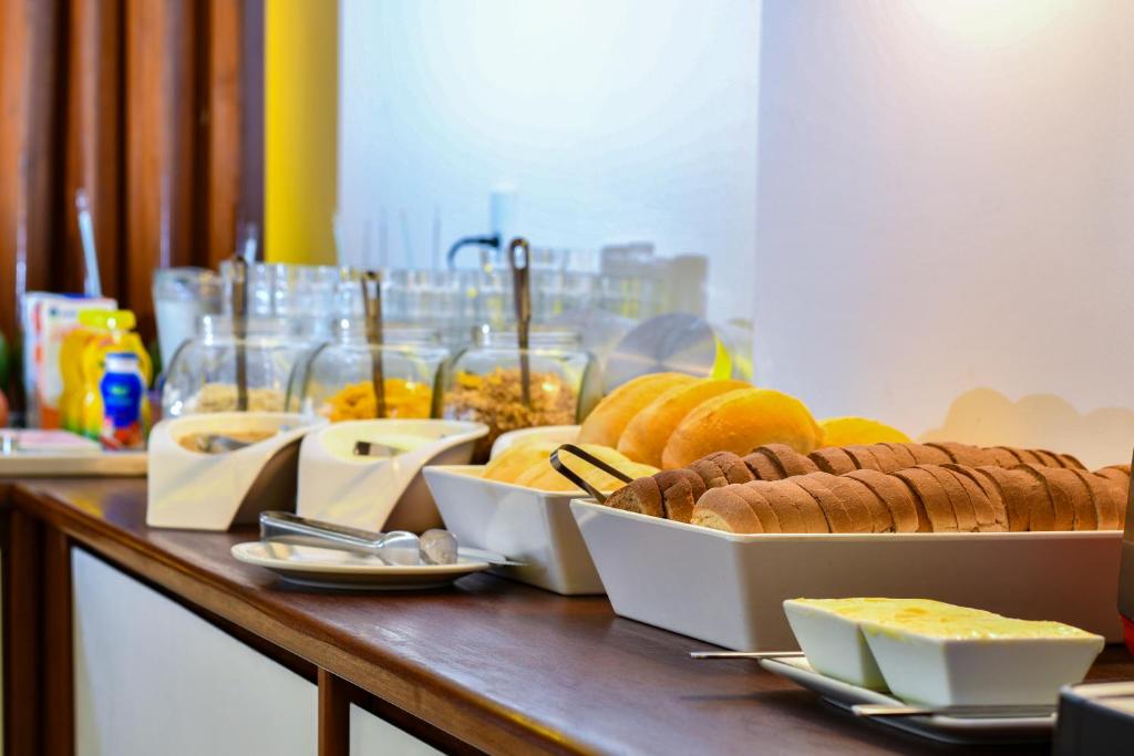 Comida no hotel ou em algum lugar perto