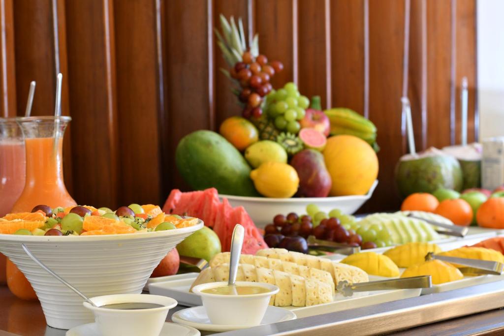 Comida no hotel ou em algum lugar perto