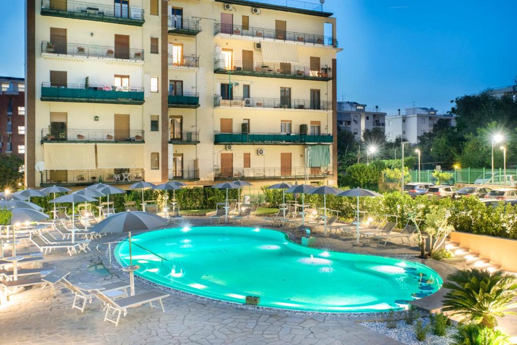 The swimming pool at or close to Hotel Leone