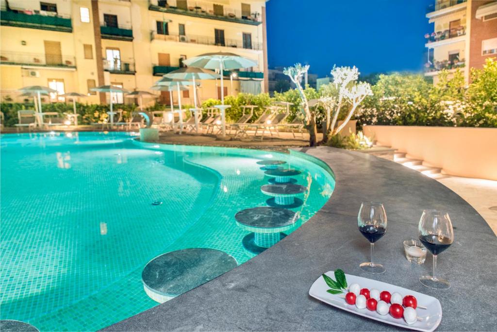 The swimming pool at or close to Hotel Leone