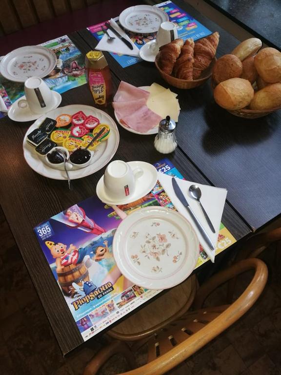 Jídlo v hotelu nebo okolí