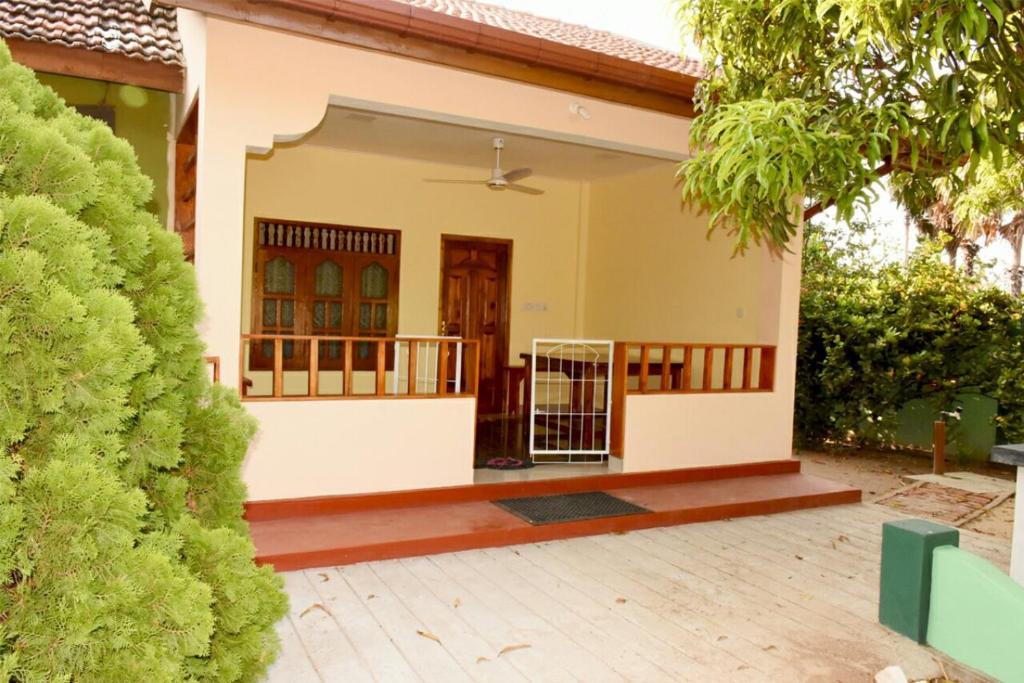 Balkón nebo terasa v ubytování New Land Guest House