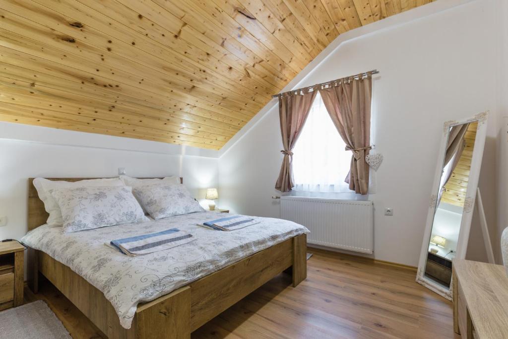 Studio Apartments Eagle - Studio