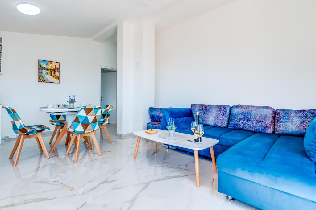 Istumisnurk majutusasutuses Dolaca Villas