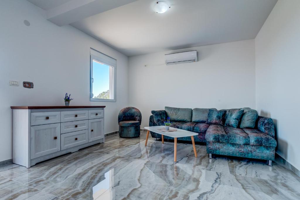 Istumisnurk majutusasutuses Dolaca Villas