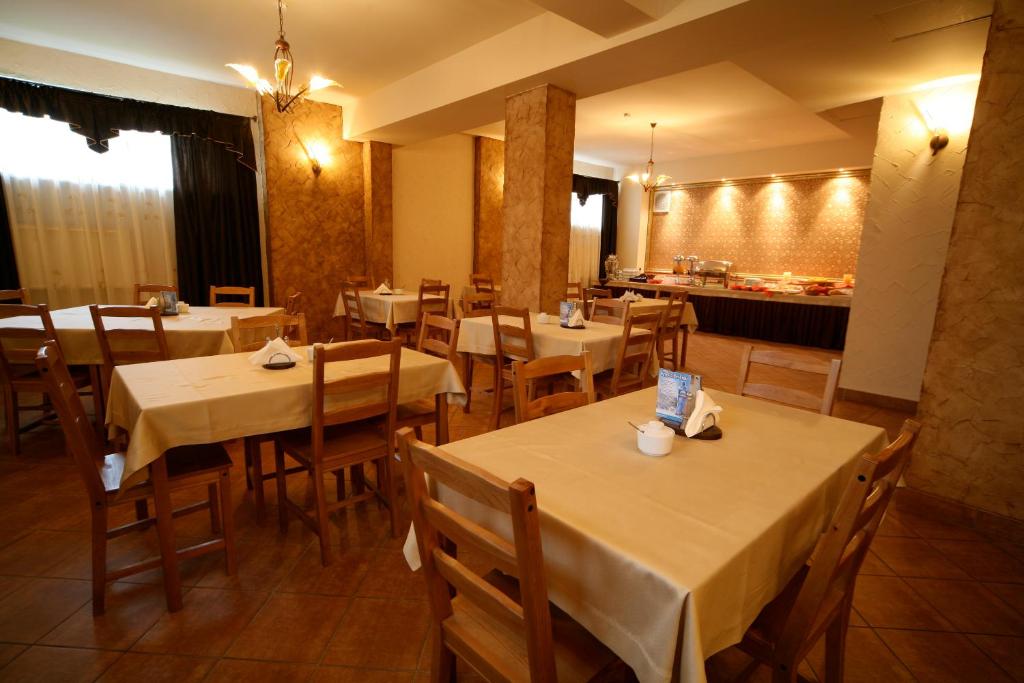 Posedenie v ubytovaní Hotel Seven 7