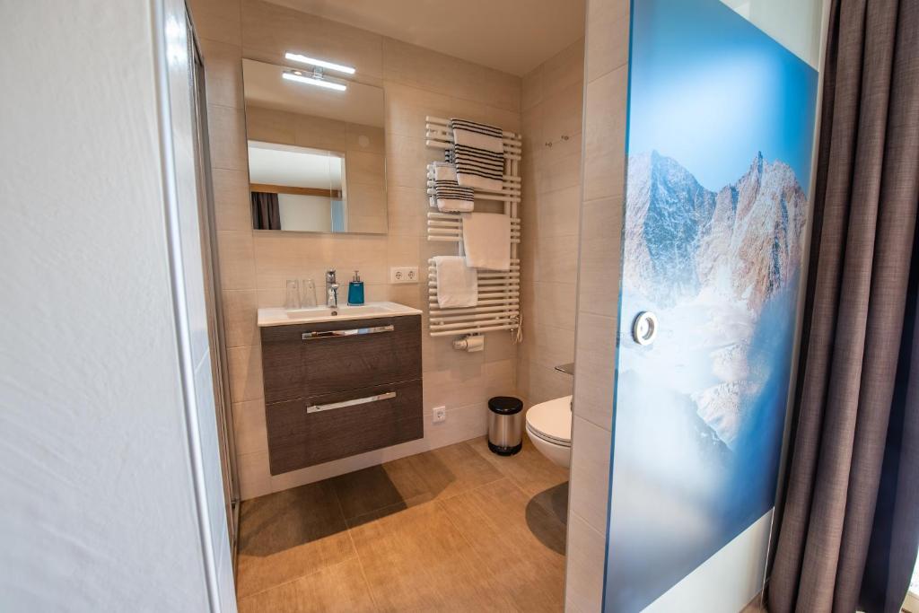 Hölzl Bed & Breakfast - 7