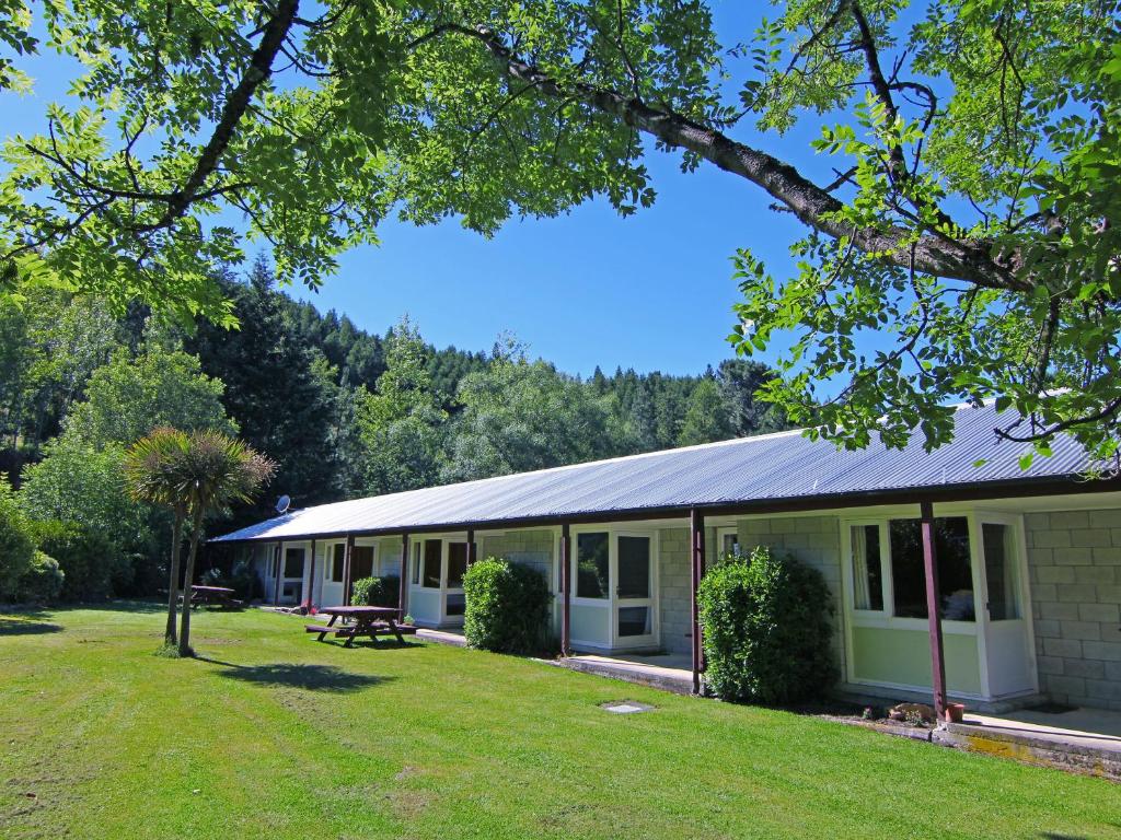 Alpine Adventure Holiday Park - Resim 14