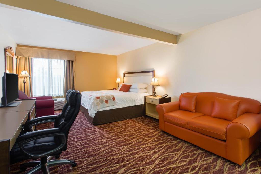 Hawthorn Suites by Wyndham Allentown-Fogelsville - King Studio Suite - Mobility Access/Non-Smoking
