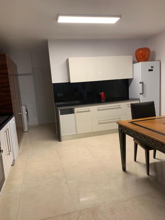 Kuchyň nebo kuchyňský kout v ubytování casa Salou individual