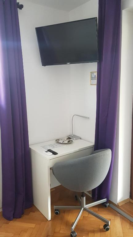 TV a/nebo společenská místnost v ubytování 12 Residence Cotroceni
