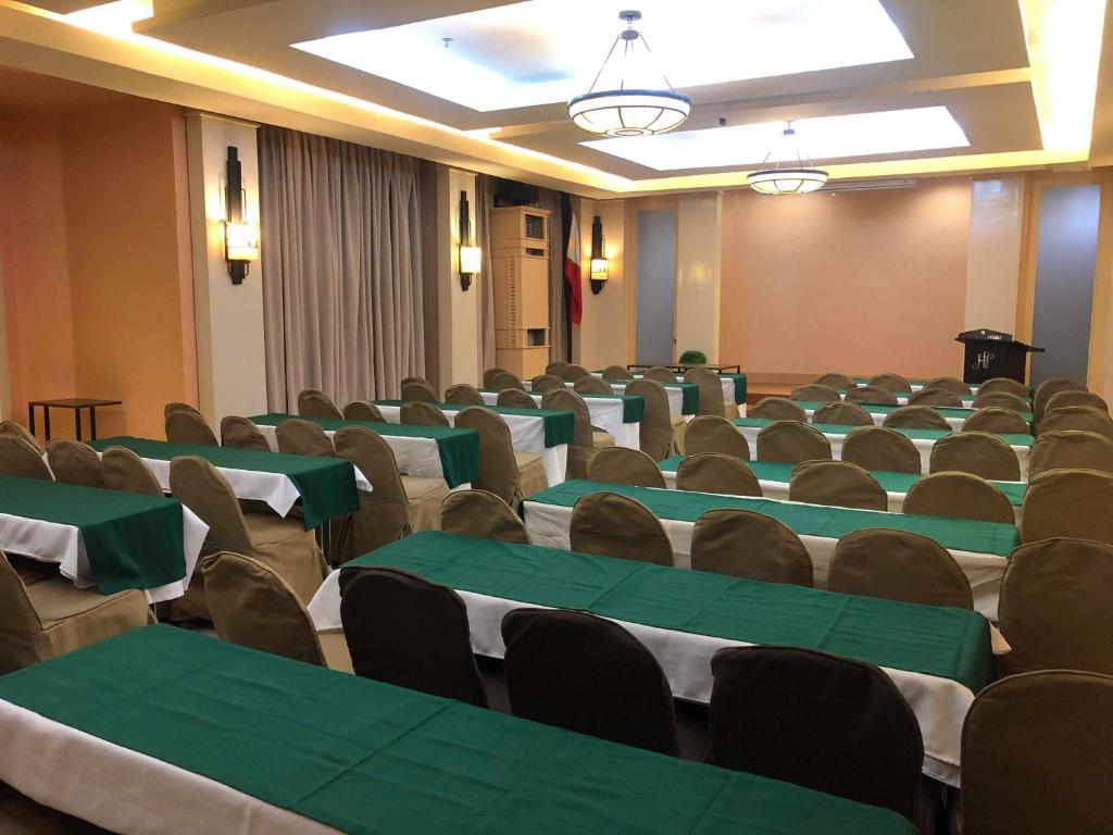 Ärikülastajate ala ja/või konverentsiruum majutusasutuses Hotel Lorenza