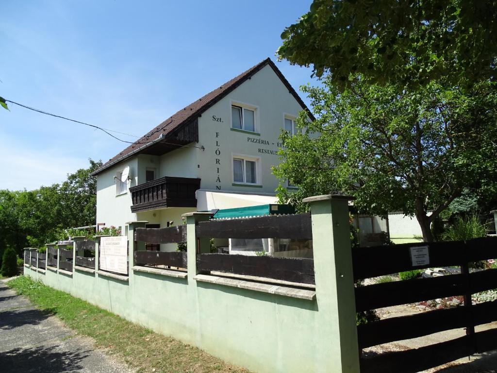 Budova, kde se penzion nachází