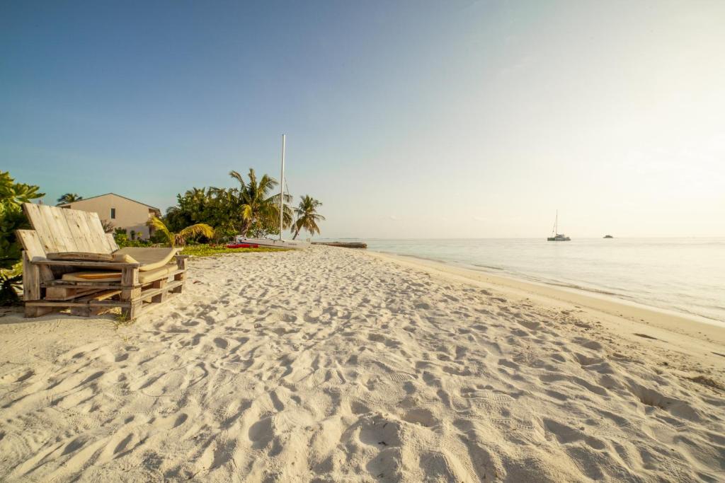 Portia Hotel & Spa - Beachfront - View 42