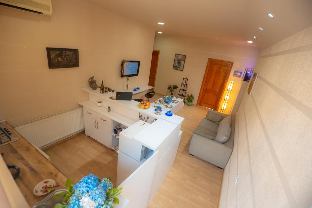 TV a/nebo společenská místnost v ubytování Wine Hostel