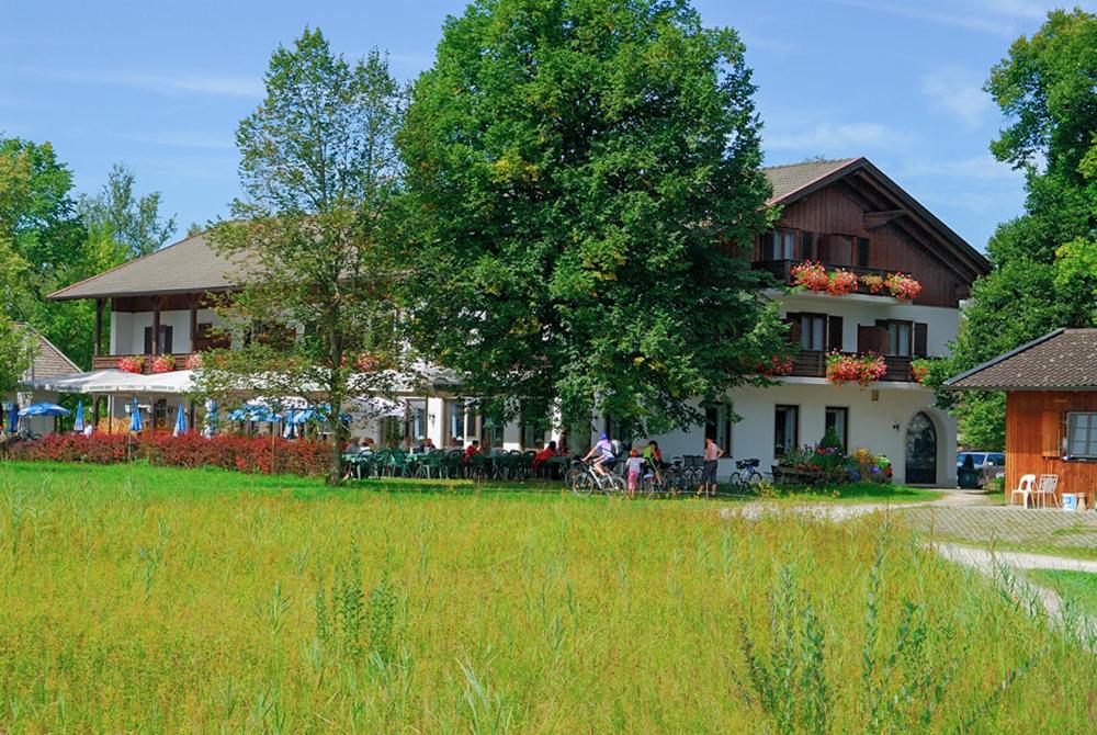 Zahrada ubytování Zum Fischer am See ***S
