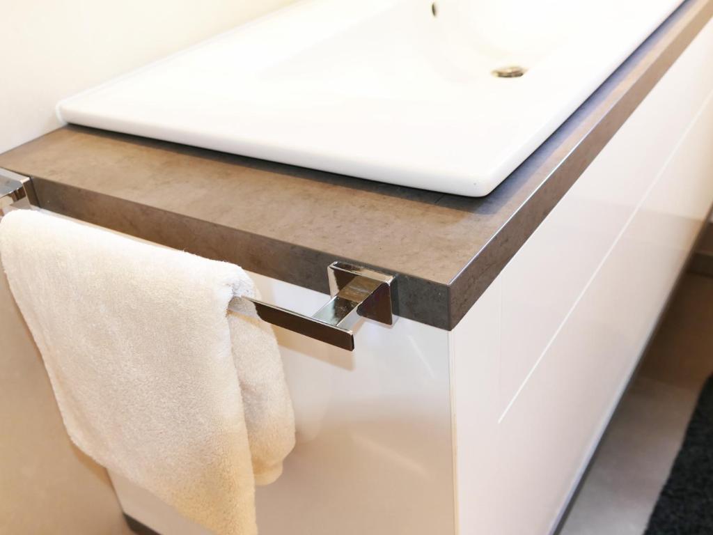 Großes Apartment im Zentrum von Dresden, 2 Schlafzimmer, 2 Bäder, Balkon - 16