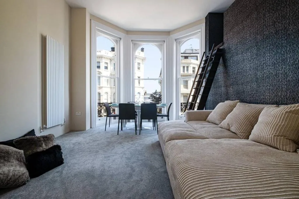 Unique pad by the sea - sleeps 6, Brighton and Hove, United Kingdom