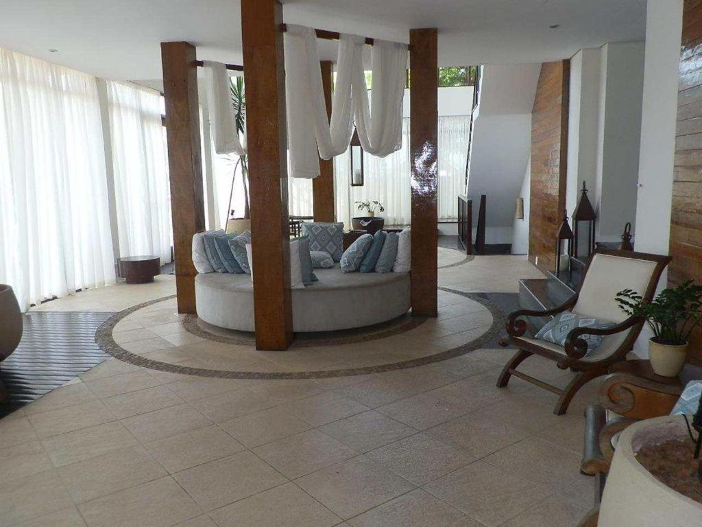 Condominio Pantai Enseada Guarujá
