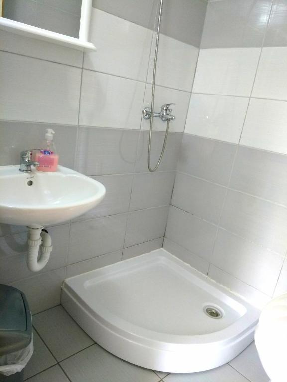 Guesthouse Mirkovic - Zweibettzimmer Mit Seeblick