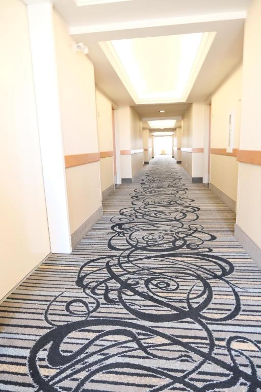 Rosslyn Inn & Suites - Resim 7