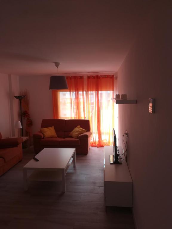 Apartment Calle Betsaida, estación maría Zambrano, Málaga ...