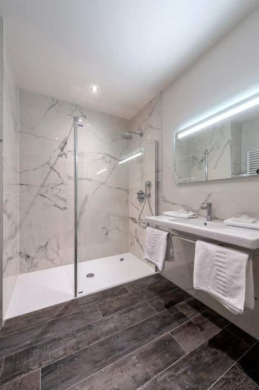 Hotel Monarc - Resim 15