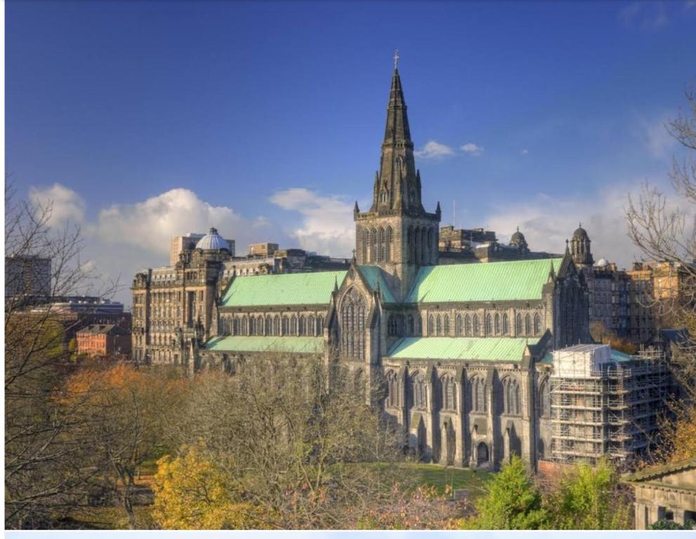 Luxurious Victorian apartment next to Glasgow Green Park