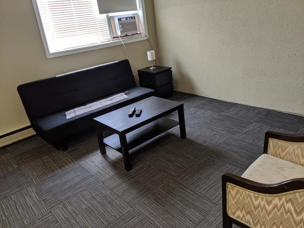 The Cavalier Inn - Resim 11