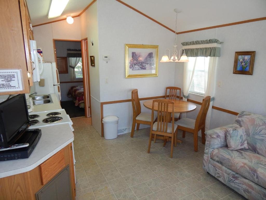 Gallery image of Road Runner Travel Resort in Fort Pierce