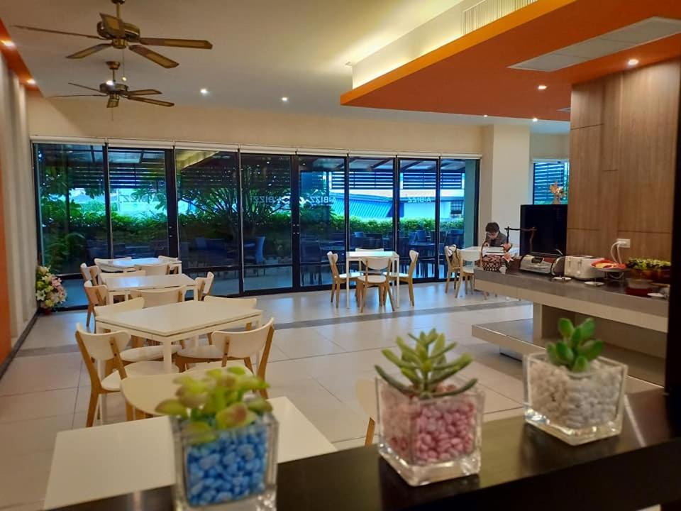 Posezení v ubytování ABIZZ Hotel Lampang Airport