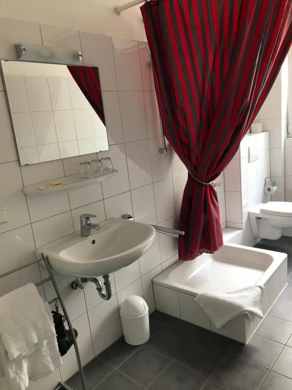 Koupelna v ubytování City-Hotel Kaiserhof