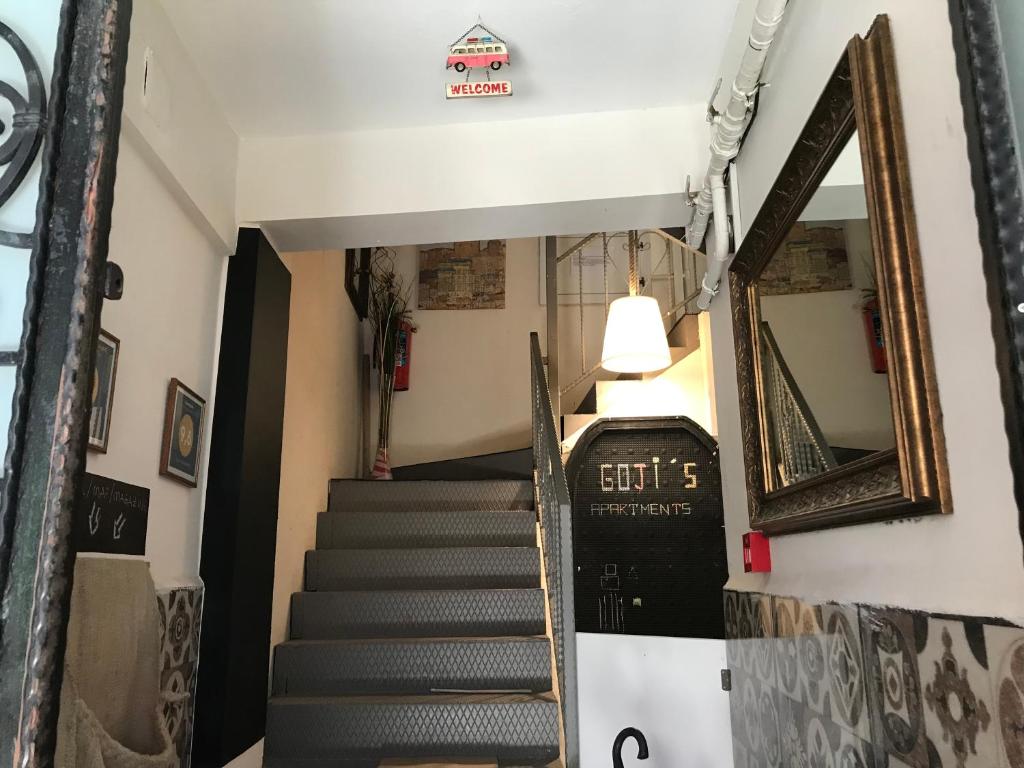 Goji's Apartments - 11