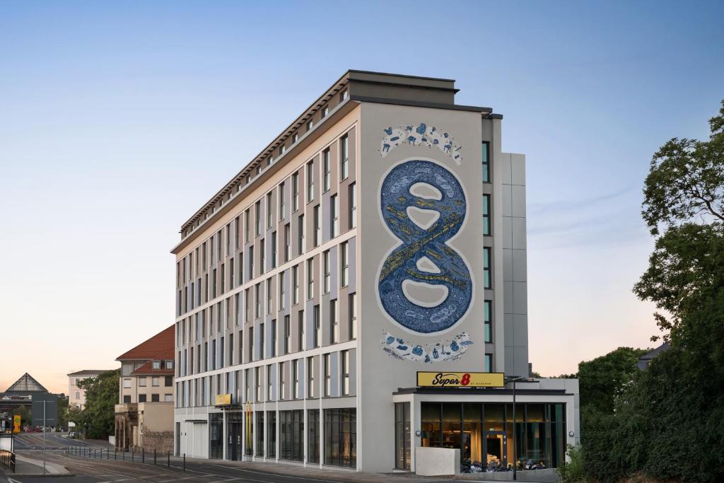 Super 8 by Wyndham Dresden - Resim 28