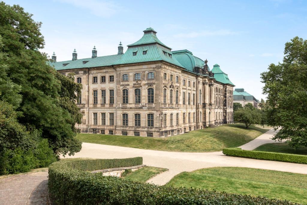Zahrada ubytování Super 8 by Wyndham Dresden