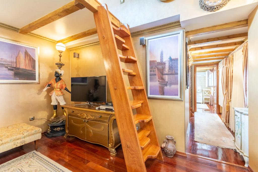 Televízia a/alebo spoločenská miestnosť v ubytovaní Superior Luxury Apartment Spalato