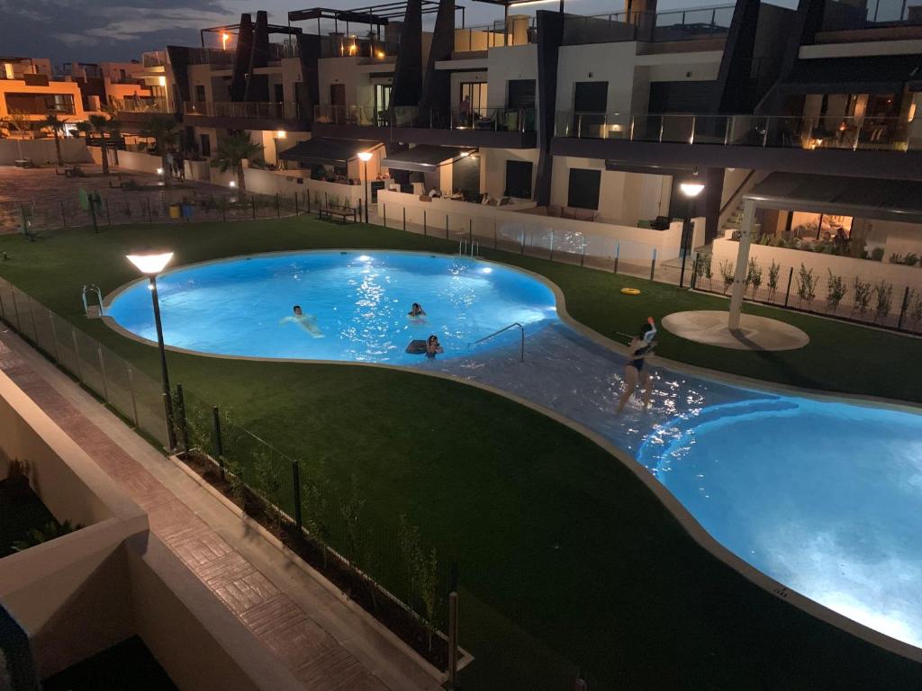 Bazén v ubytování Casa Higuericas- Penthouse Beach - Torre de la Horadada nebo v jeho okolí