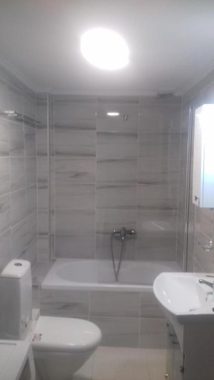 Kúpeľňa v ubytovaní CENTRAL LUXURIOUS SUITE NEAR LIGHTHOUSE