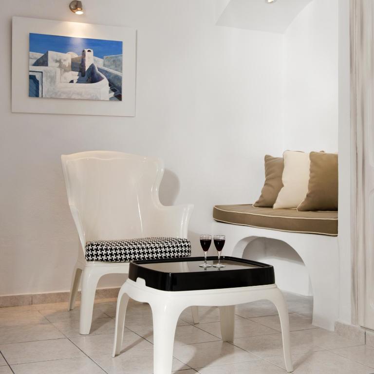 Posezení v ubytování Regina Mare-Adults Only Hotel