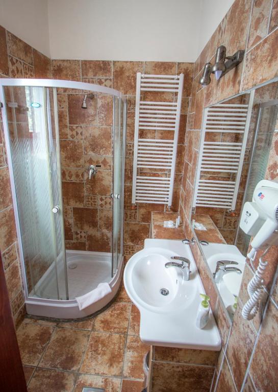 Kúpeľňa v ubytovaní Renegade Hotel