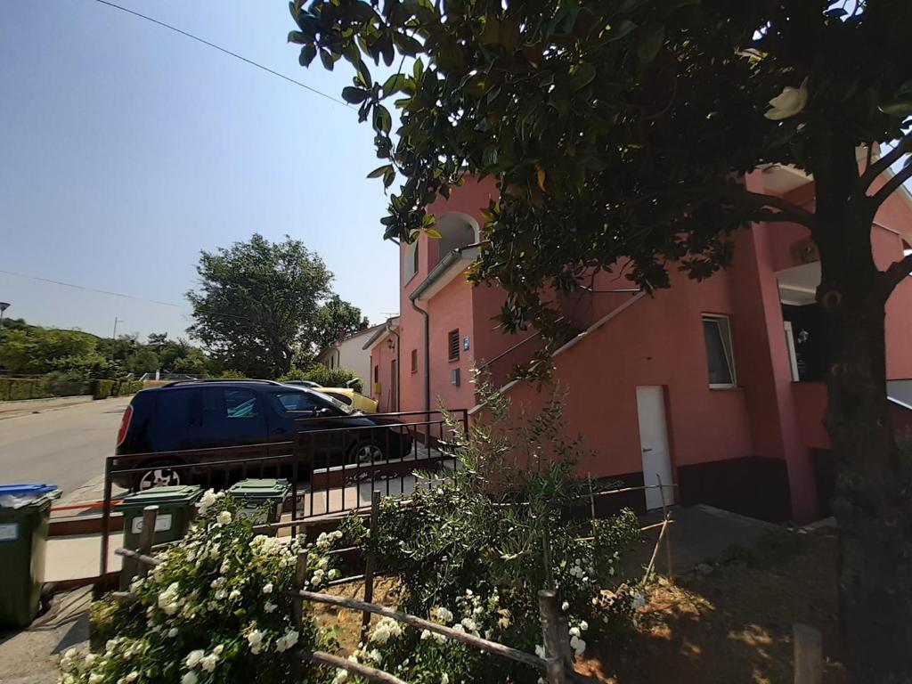 Budova, v ktorej sa penzión nachádza