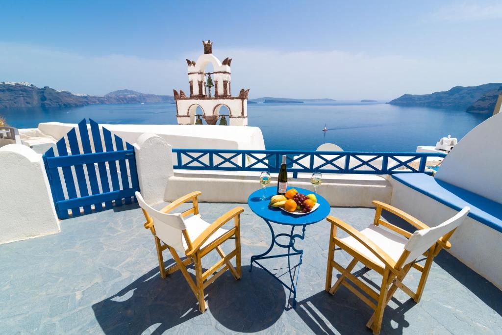 Santorini Paradise Cave Houses - Casa De Cueva Azul Y Blanca