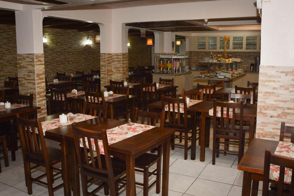  Dom Fish Hotel